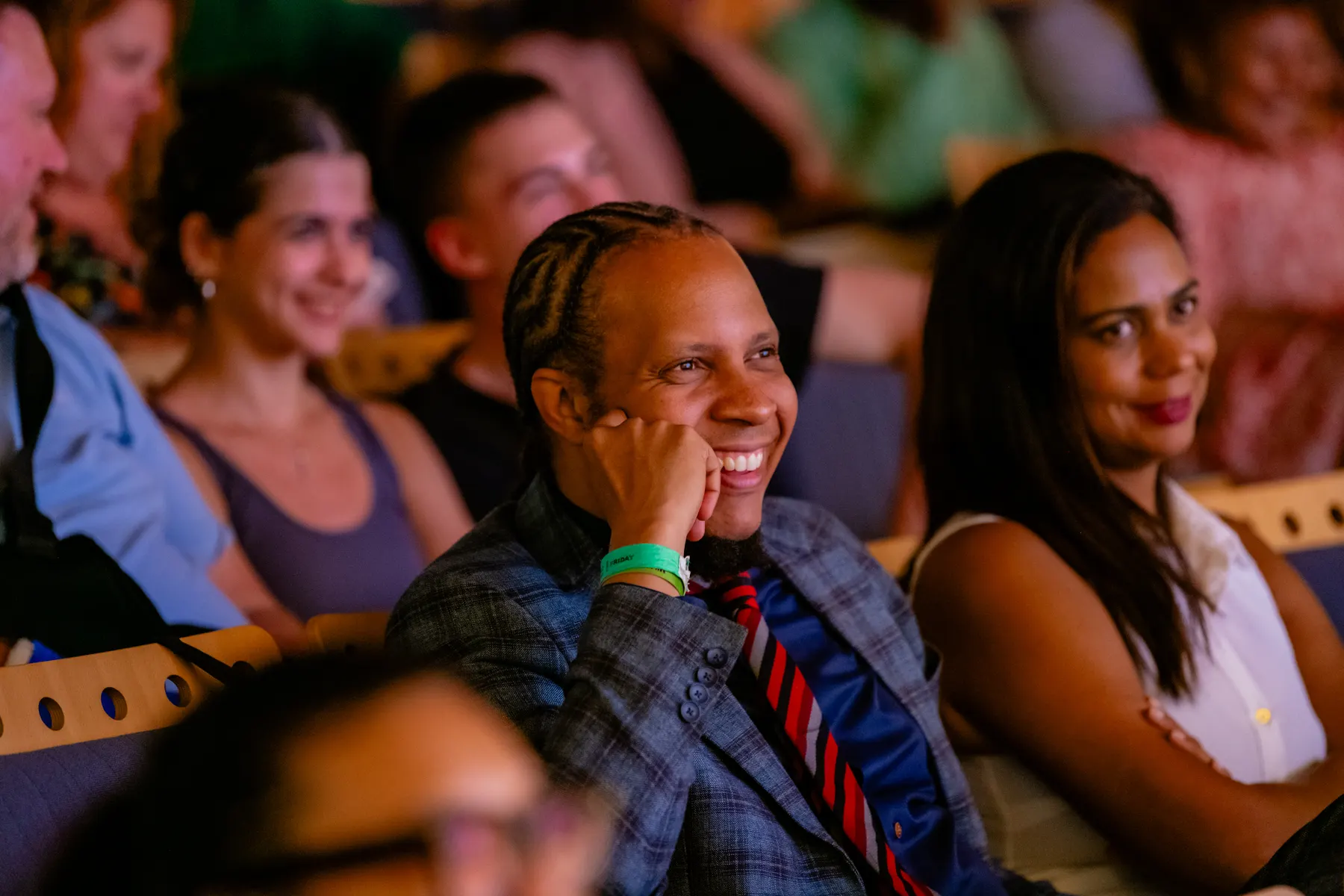 Adric Walter enjoying a talk at the Central Bank of Curaçao